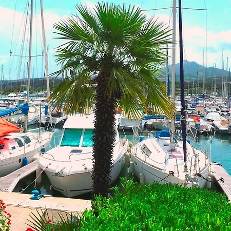 Front De - Res Le Byblos *